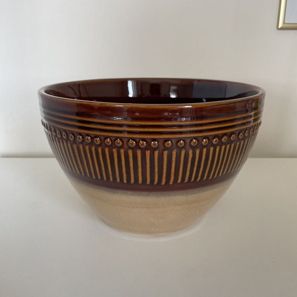 Table Tops Gallery Matrix Hand Crafted Hand Painted Bowl Brown 8.25”